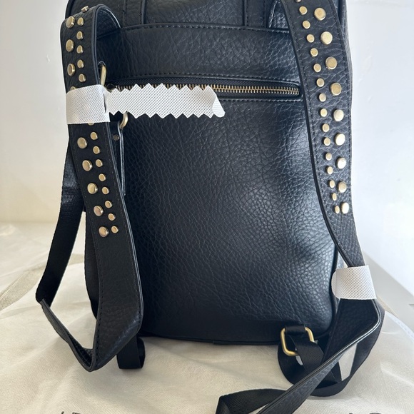 NWT Urban Originals Blackbird Faux Leather Black Backpack For Travel - Picture 8 of 14